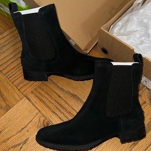 brand new ugh hillhurst chelsea boots